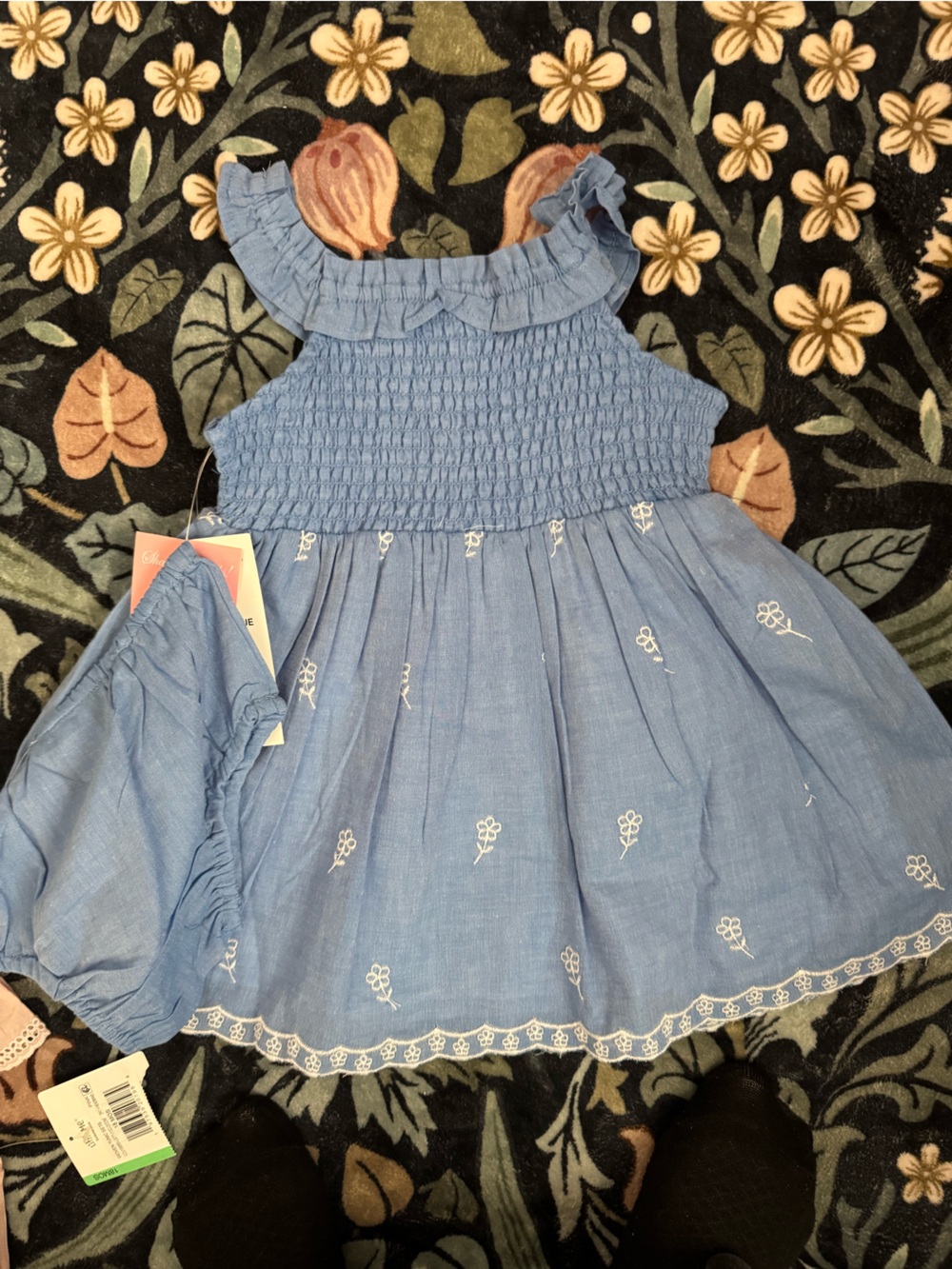 BABY GIRL BUNDLE ! - Picture 4 of 6